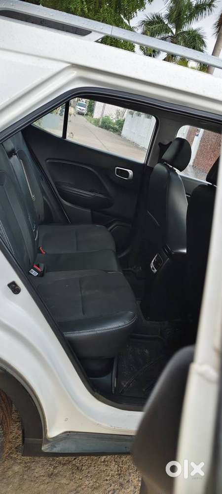 Hyundai Venue 1.0 Sx (o) Turbo Imt, 2022, Petrol
