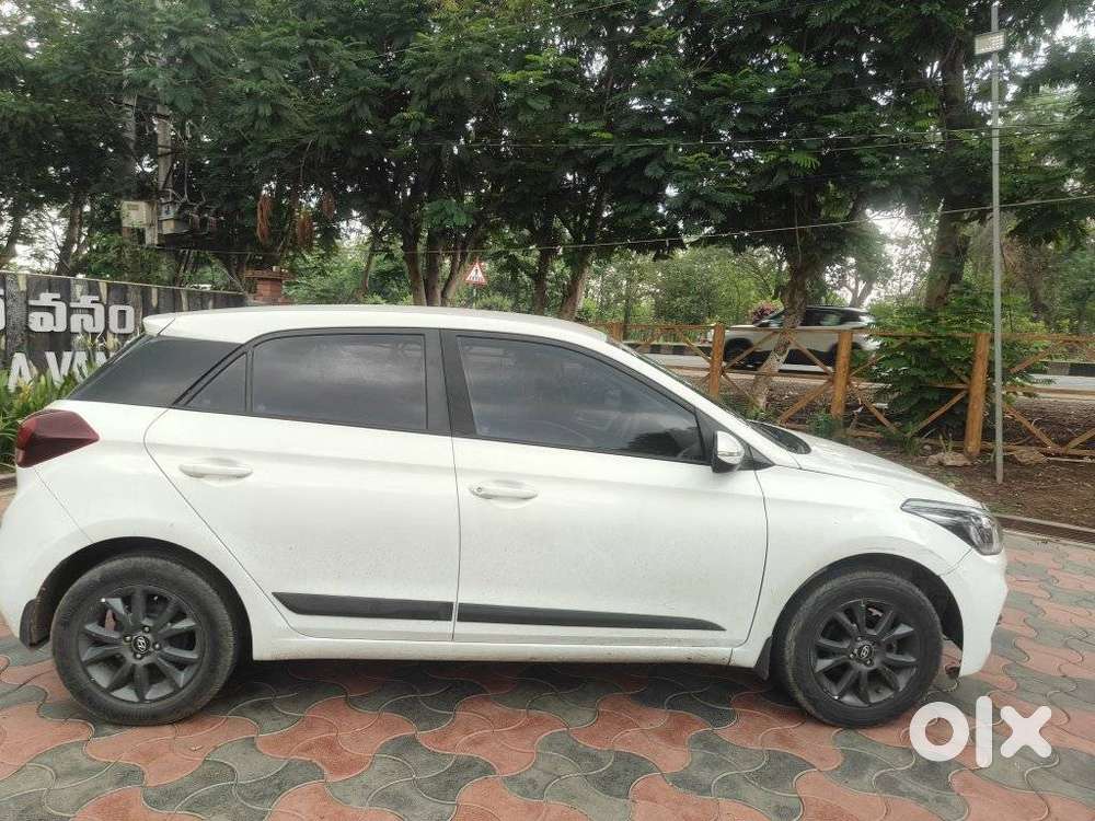Hyundai Elite I20 Sportz (o) 1.2, 2019, Petrol