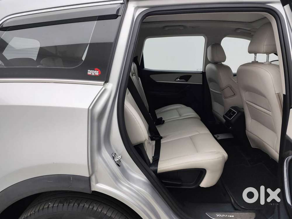 Mahindra Xuv700 2.0 Ax 7 Petrol At Luxury Pack Str, 2023, Petrol