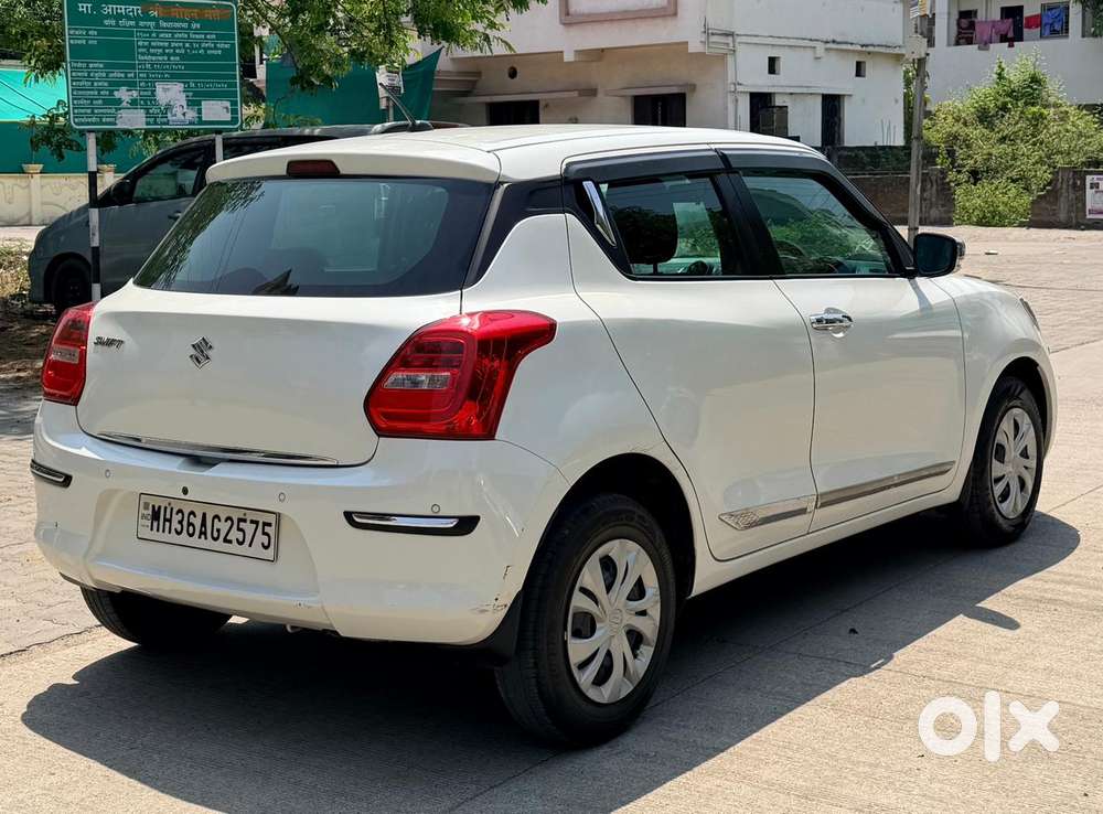 Maruti Suzuki Swift Vxi + Manual, 2021, Petrol
