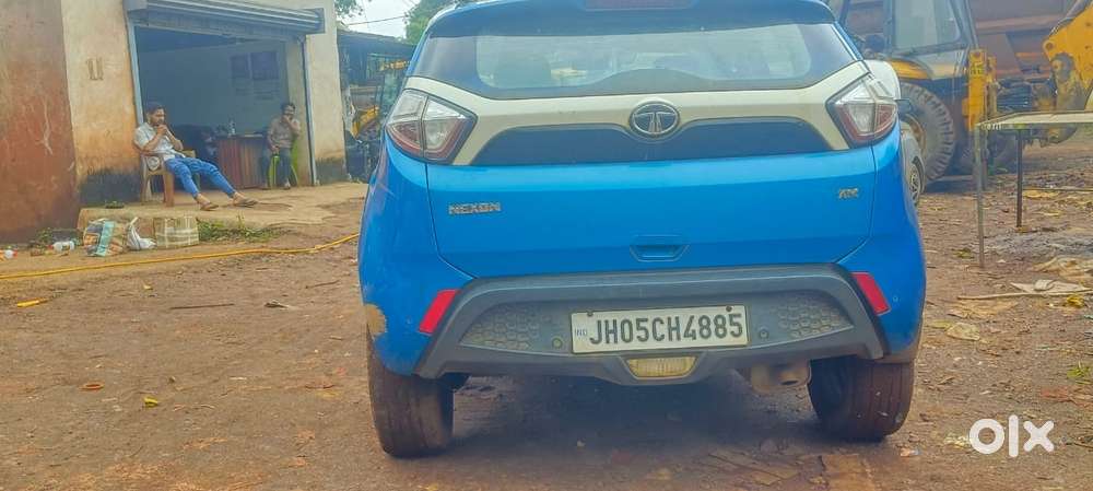 Tata Nexon 1.2 Revotron Xm Plus (s), 2018