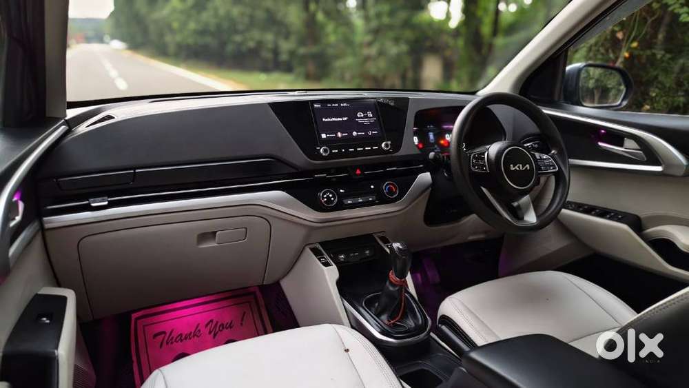 Kia Carens 1.5 Prestige 7 Str, 2023, Petrol