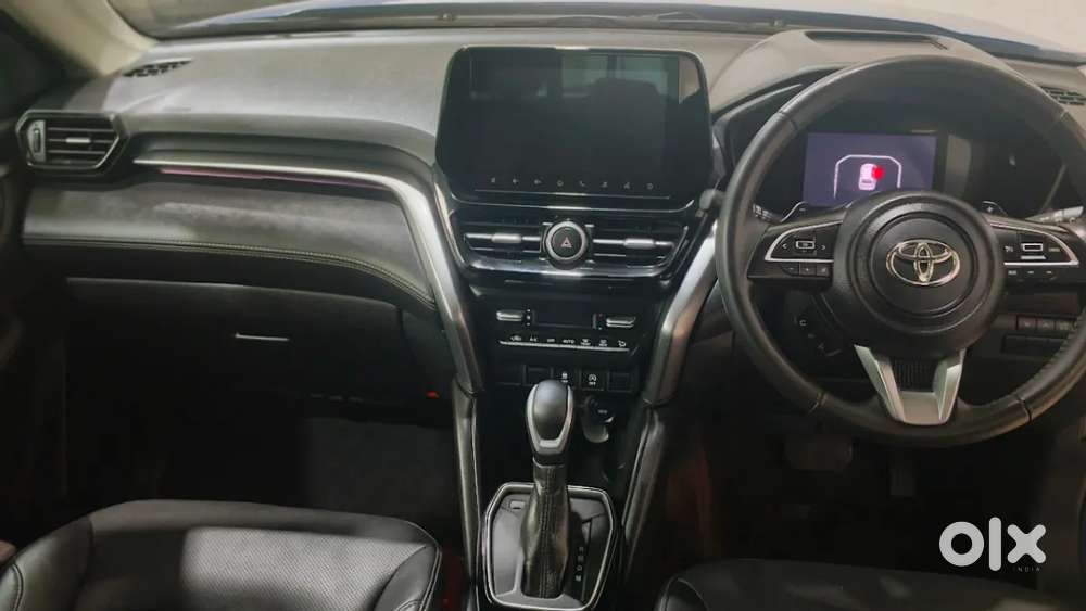 Toyota Urban Cruiser Hyryder 1.5 V Neo Drive At, 2025, Petrol