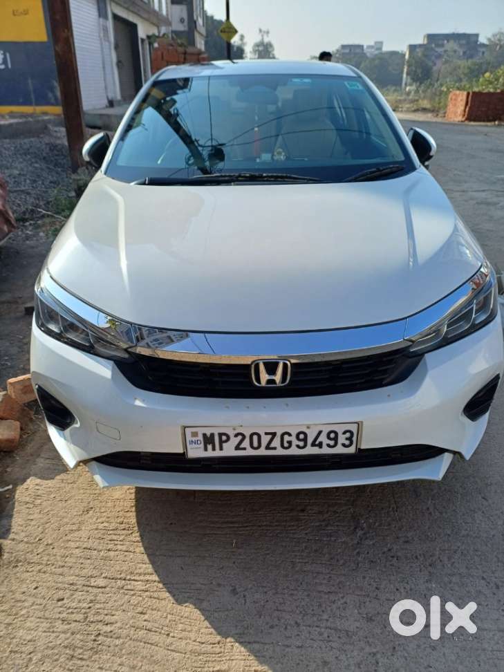 Honda City V Mt Sunroof, 2023, Petrol