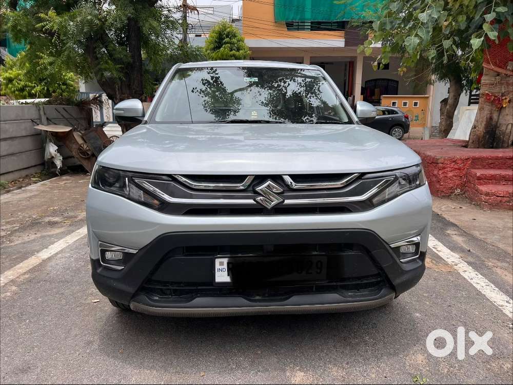2025 Brezza Lxi Petrol  14k Km  Zero Dep Insurance  Rti Cover  Min