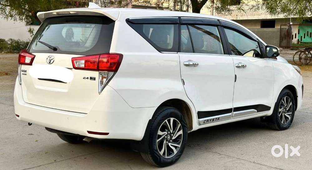 Toyota Innova Crysta 2.4 Gx Limited Edition At 7 Str, 2021, Diesel