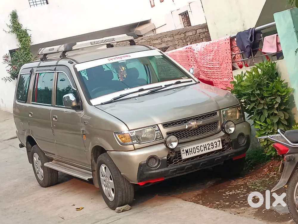 Chevrolet Tavera Neo 3 2015