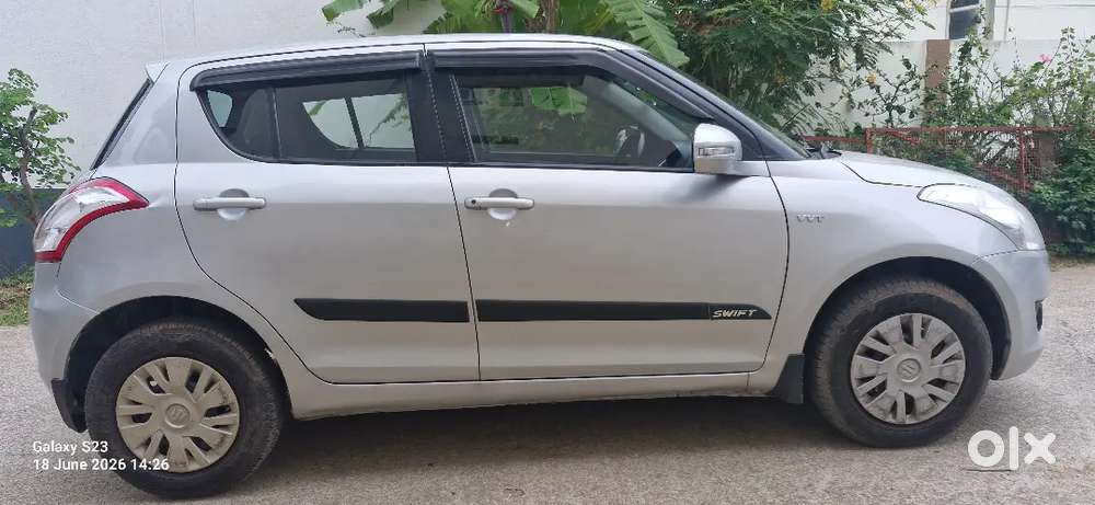 Maruti Suzuki Swift Vxi 2012 Model Single Owner
