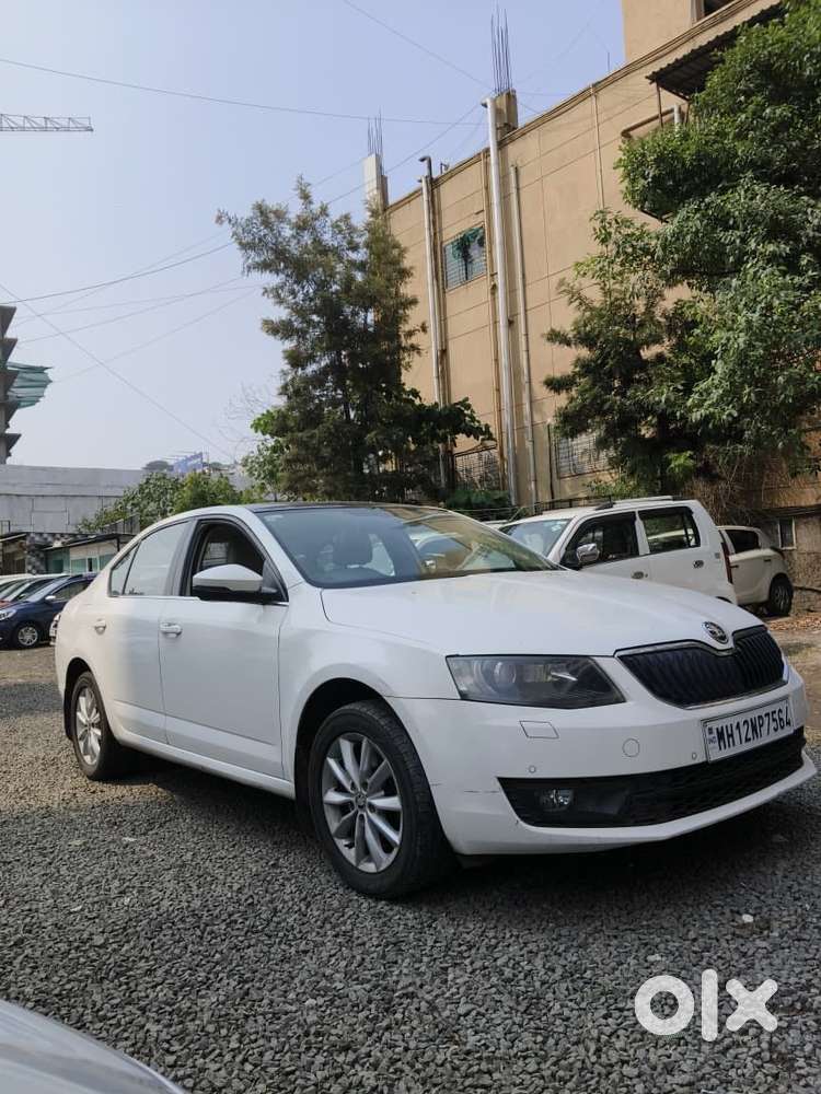 Skoda Octavia Ambition Plus 1.8 Tsi At, 2017, Petrol