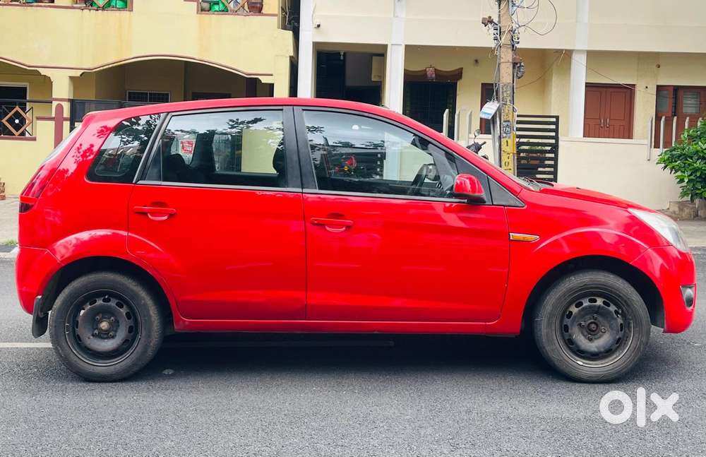 Ford Figo Petrol Titanium, 2010