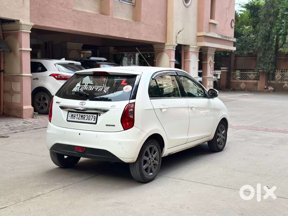 Tata Bolt Revotron Xt, 2016, Petrol