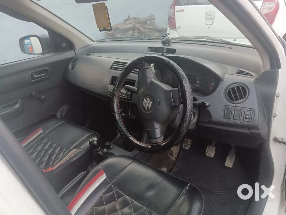 Maruti Suzuki Swift Dzire 2013