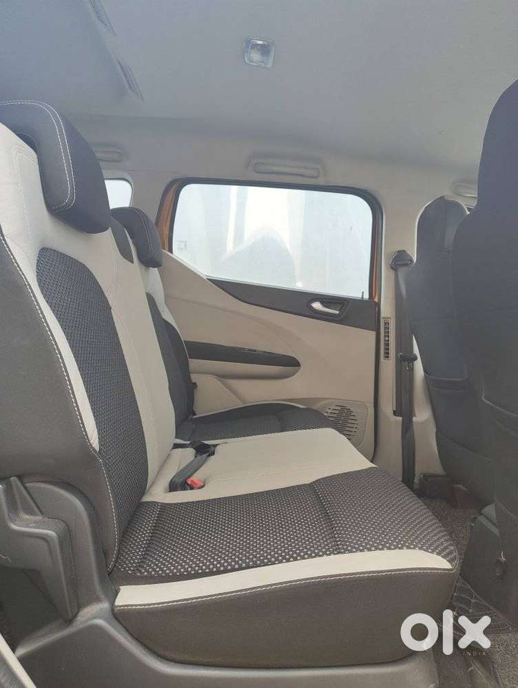 Renault Triber Rxz, 2019, Petrol