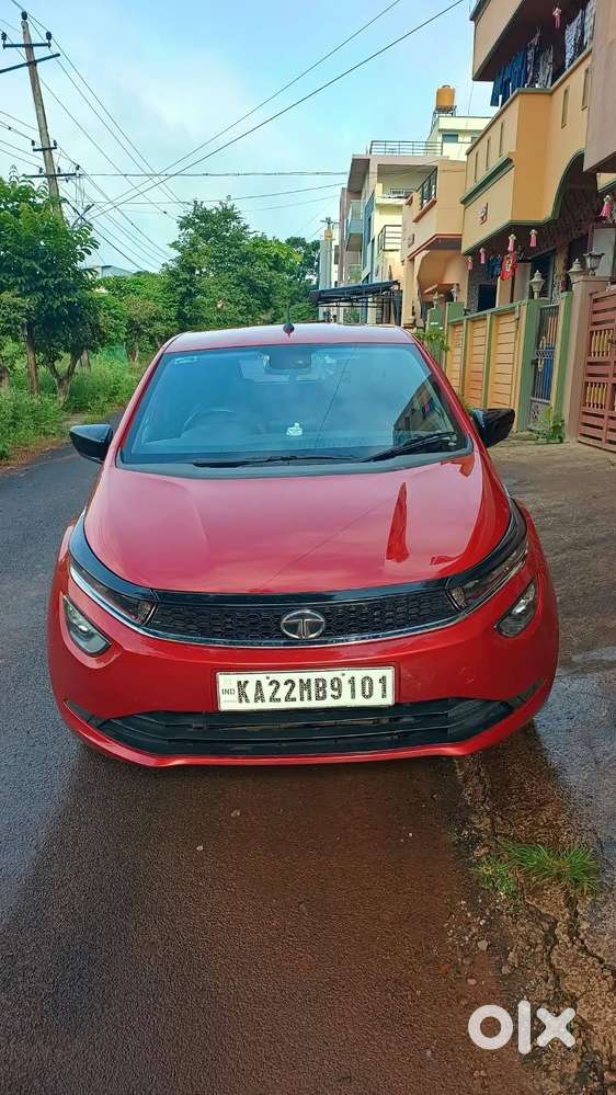 2020 Tata Altroz Xt Petrol  Only 29,525 Km  Company Serviced  ₹6.90