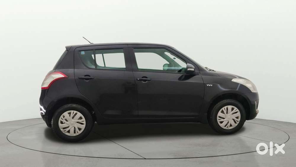Maruti Suzuki Swift Vxi, 2015, Petrol
