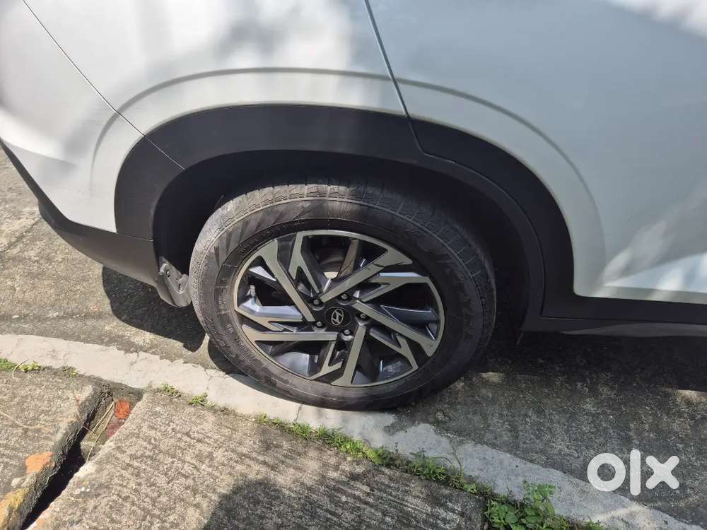 Hyundai Creta Sx (o)  2025  Petrol  Sunroof + Adas