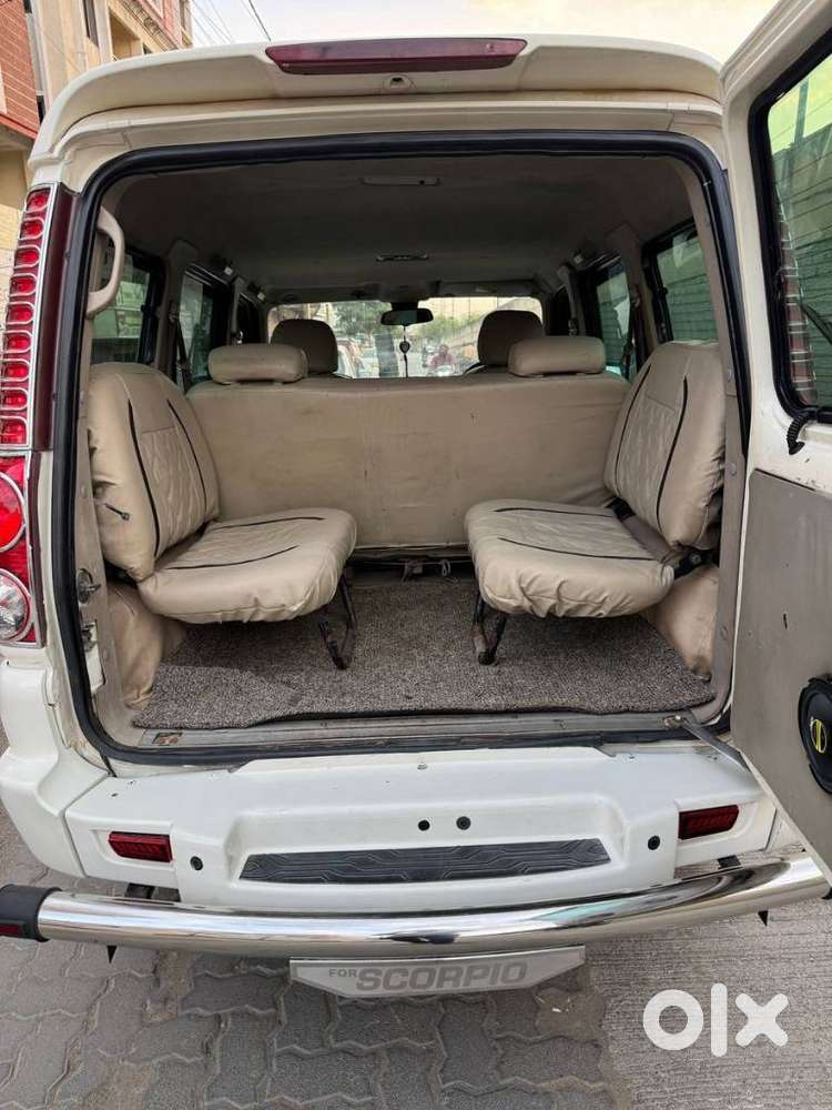 Mahindra Scorpio Vlx 2wd Abs At Bsiii, 2014, Diesel