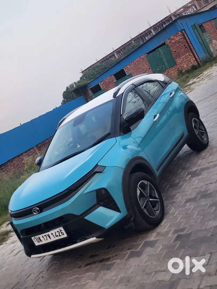 Tata Nexon Crtv+pdca
Automatic 
360 Degree Camera 
1st Owner