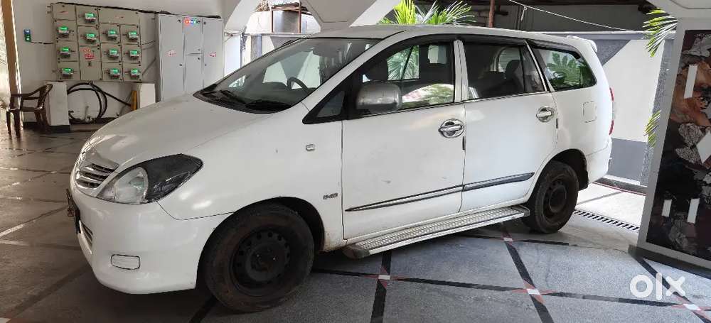 Toyota Innova 2009 Diesel 251000 Km Driven