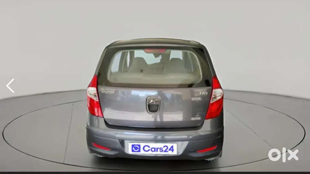 Shining Grey Hyundai I10 2011 Petrol 56000 Km Driven