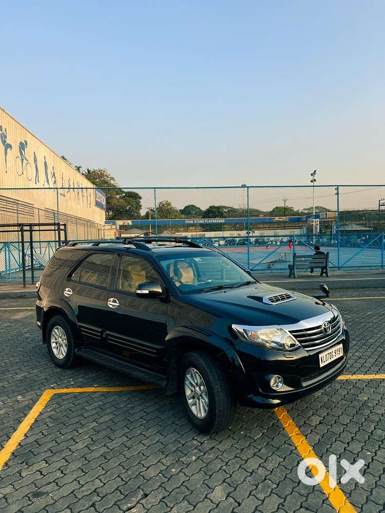 Toyota Fortuner Diesel 175000 Km Driven