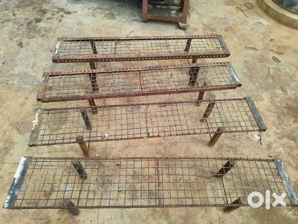 Very urgent sale Heavy iron stands for plants 4 feet rs.1200 each
