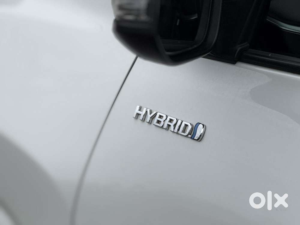 Toyota Innova Hycross 2.0 Vx Hybrid 7 Str, 2024, Petrol