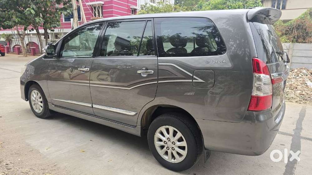 Toyota Innova 2.5 Z Diesel 7 Seater, 2014, Diesel