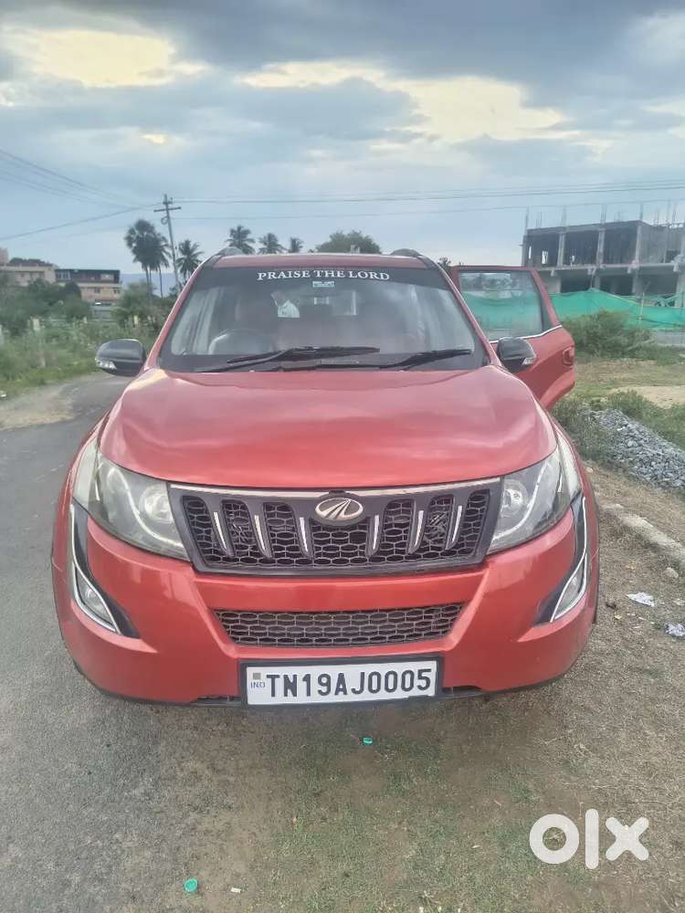 Mahindra Xuv500 W10 2016
