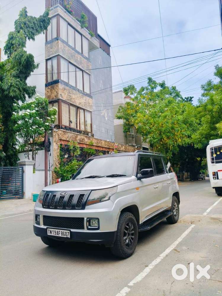 Mahindra Tuv 300 T10, 2018, Diesel