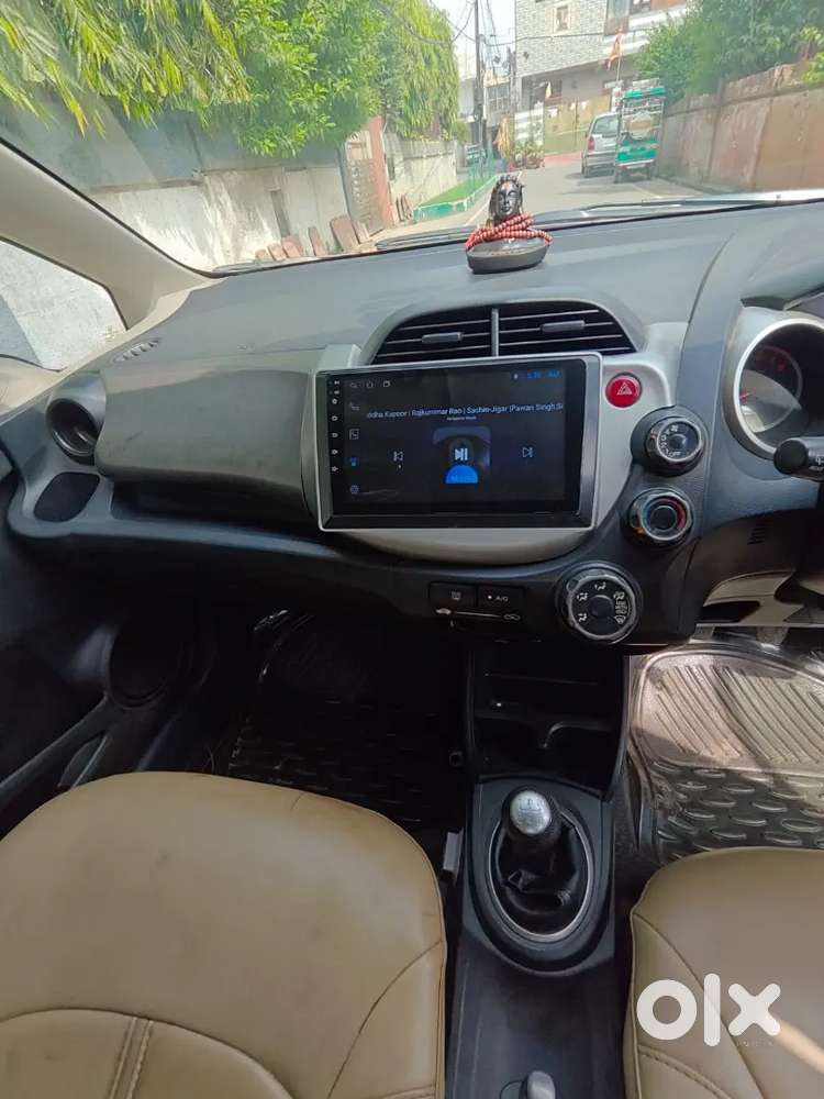 Honda Jazz 1.2 Zx 2012 पेट्रोल ऑटोमैटिक