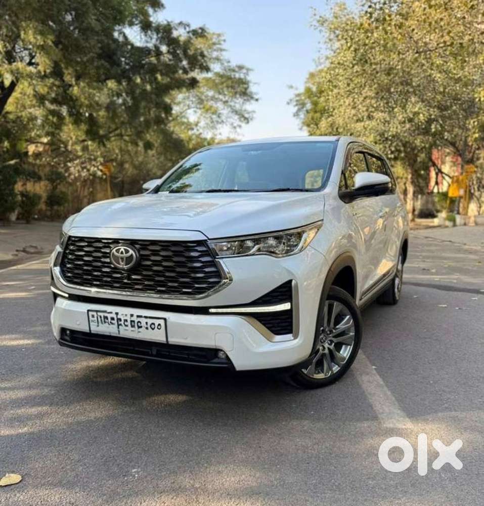 Toyota Innova Hycross 2025 Petrol Hybrid Good Condition