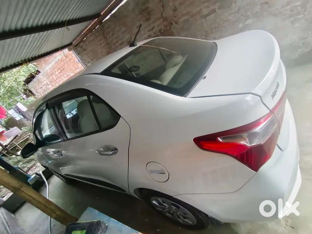 Hyundai Xcent Vvt E+ 2018 Petrol