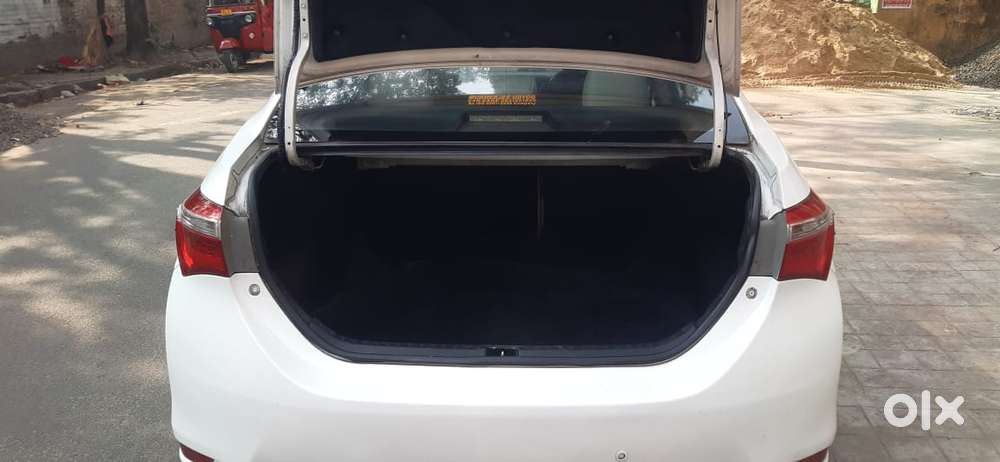 Toyota Corolla Altis Vl At, 2016