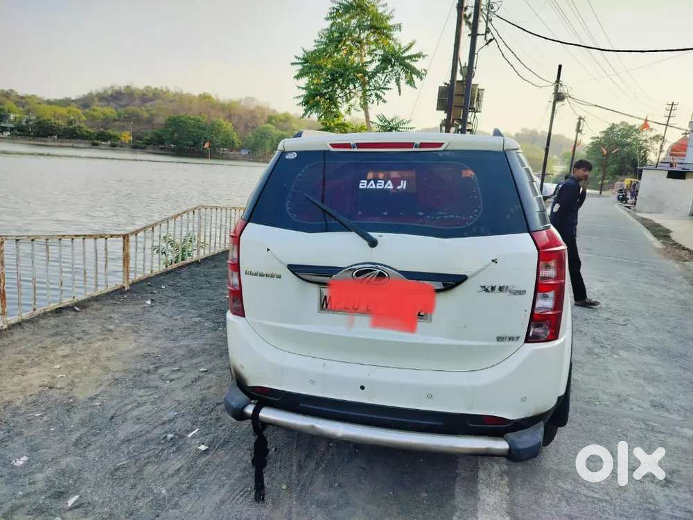 Mahindra Xuv500 2016 Diesel 64000 Km Driven