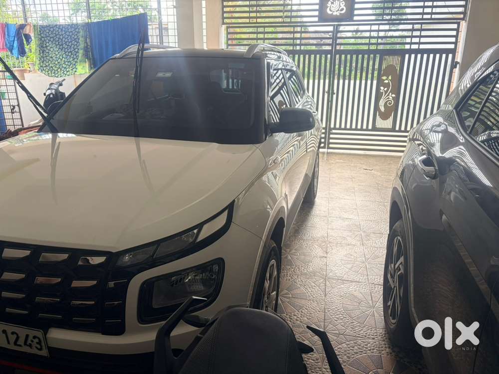 Hyundai Venue Petrol 2022