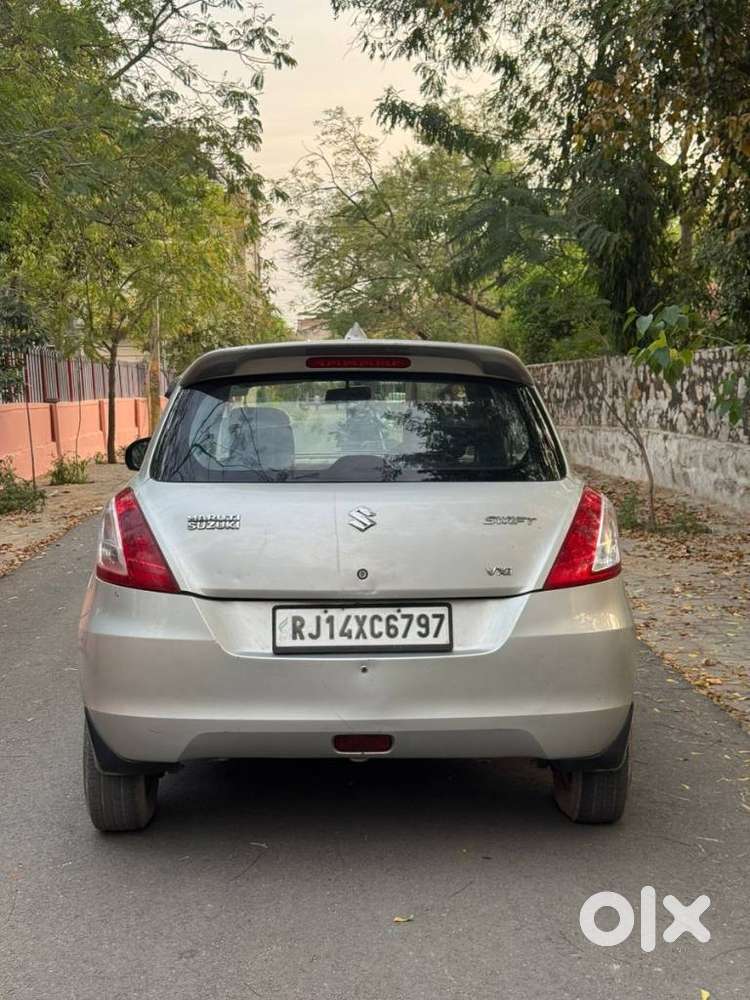 Maruti Suzuki Swift Vxi Optional, 2017, Petrol