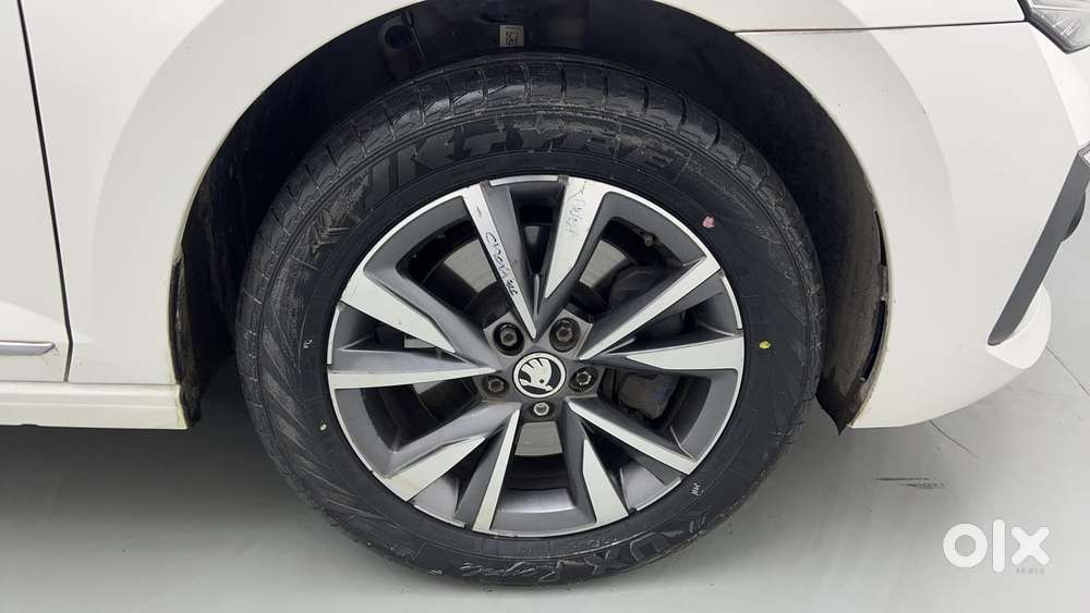 Skoda Slavia Style 1.5l Tsi Dsg, 2023, Petrol