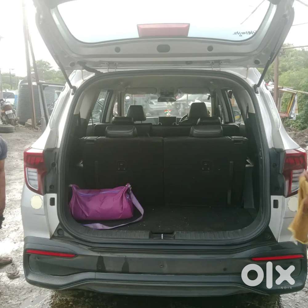 Kia Carens Premium 2025