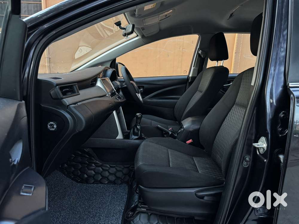 Toyota Innova Crysta 2.4 G Plus Mt 7 Str, 2022, Diesel