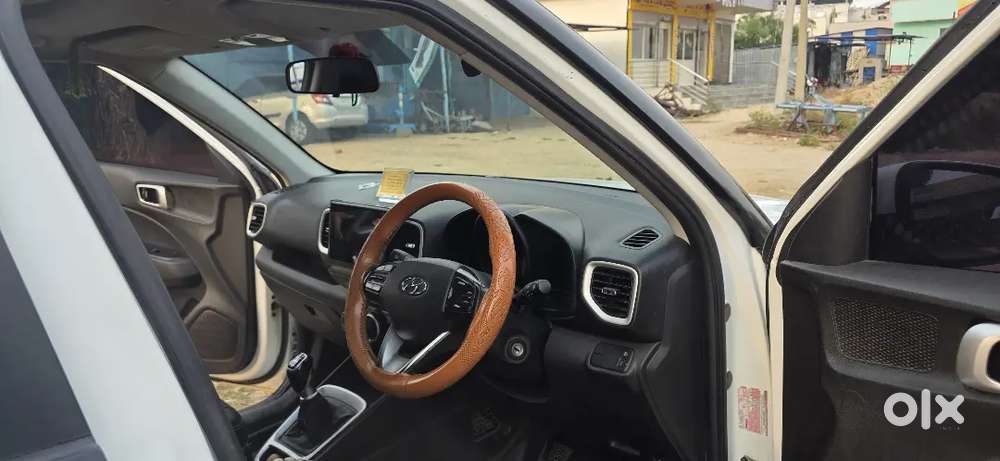 Hyundai Venue 2019 Diesel 52000 Km Driven