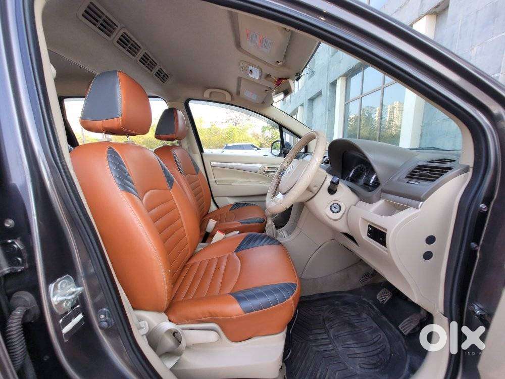 Maruti Suzuki Ertiga Vxi At Petrol, 2016, Petrol