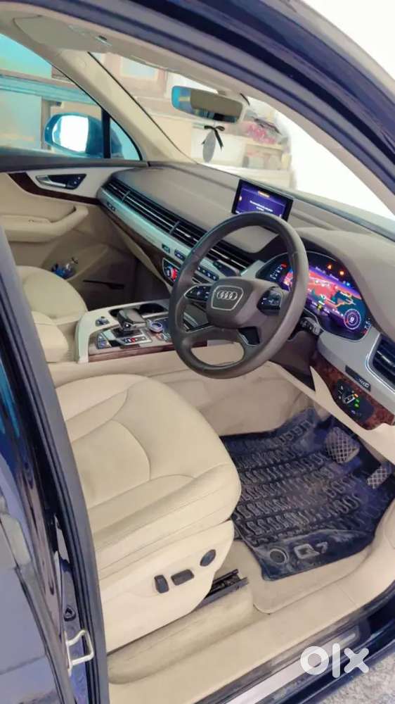 Audi Q7 2019 Diesel 105000 Km Driven