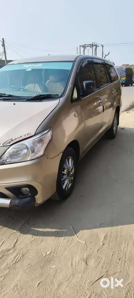 Toyota Innova 2012 Diesel Well Maintained