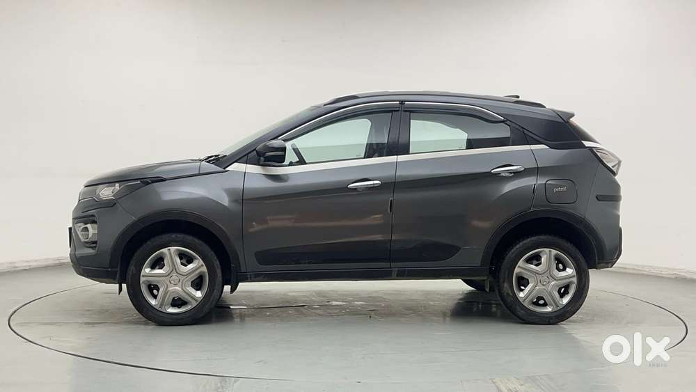 Tata Nexon 1.2 Revotron Xma Amt (s), 2023, Petrol