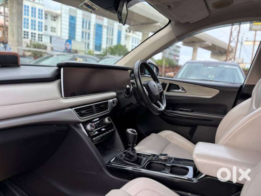 Mahindra Xuv 7xo Ax7 Diesel, 2023, Diesel