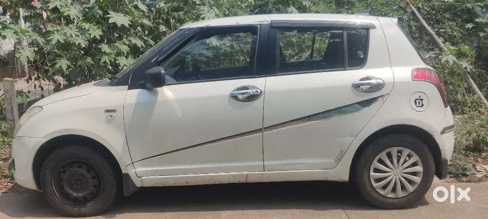 Maruti Suzuki Dzire 2010