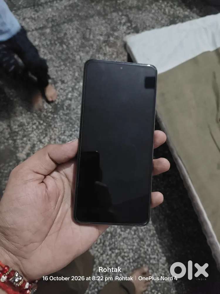 Oneplus nord ce3 no problem single hand use