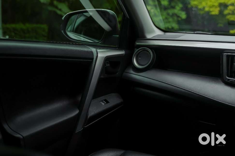 Toyota Land Cruiser V8 Petrol, 2015, Petrol