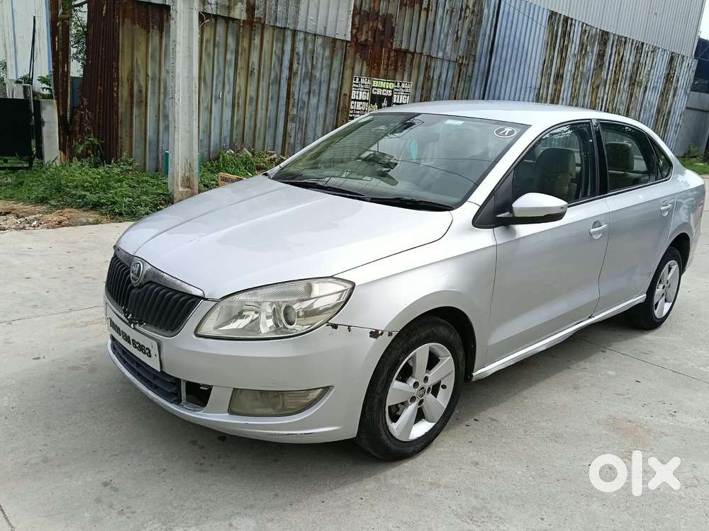 Skoda Rapid [ ] 1.5 Style Plus Tdi At, 2016, Diesel
